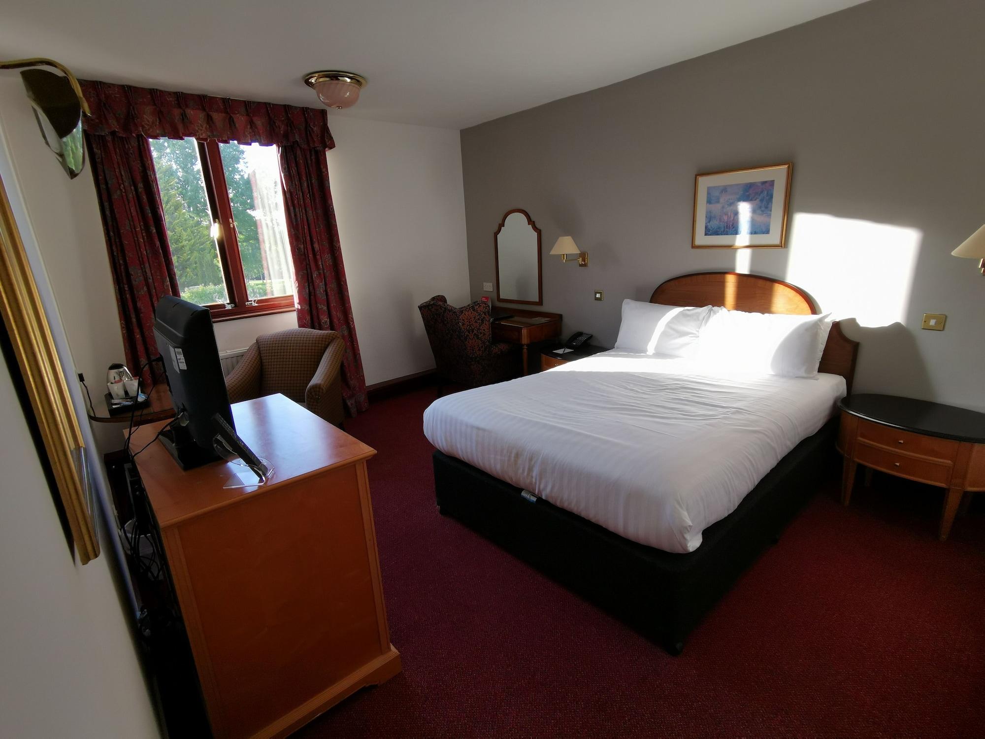 Copthorne Effingham Gatwick Hotel Exterior foto