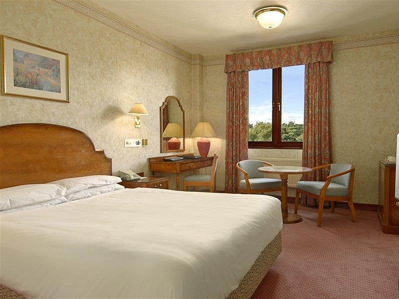Copthorne Effingham Gatwick Hotel Zimmer foto