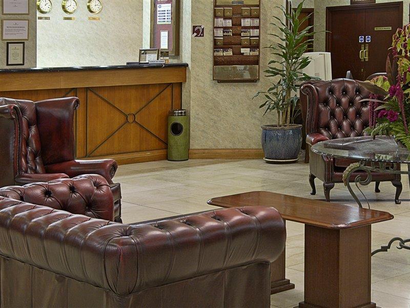 Copthorne Effingham Gatwick Hotel Exterior foto