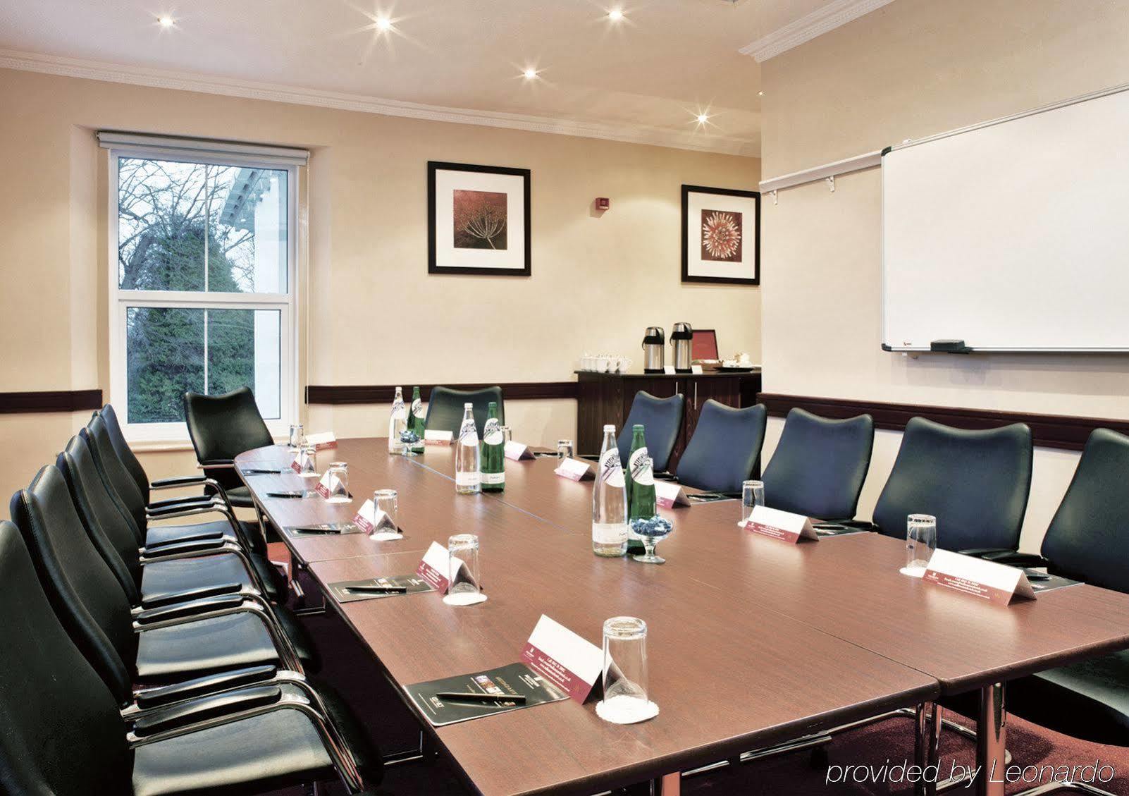 Copthorne Effingham Gatwick Hotel Business foto
